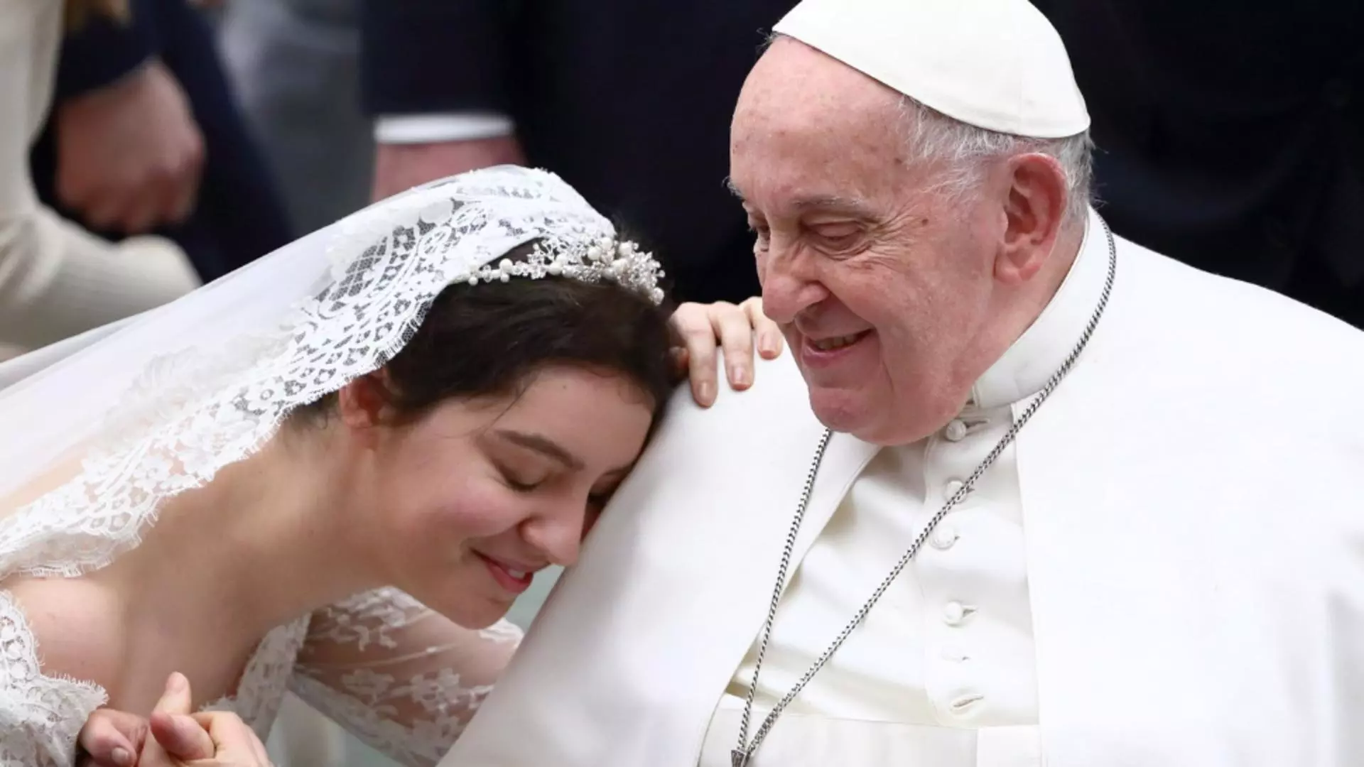 Papa Francisc critică teoria de gen: 'Cel mai îngrozitor pericol. Este foarte important să existe această întâlnire între bărbaţi şi femei'