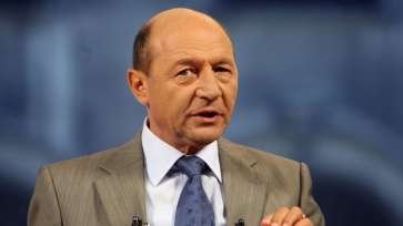 Băsescu îi cere preşedintelui Iohannis să reinstaureze starea de urgenţă: 