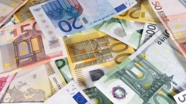 Curs valutar 6 martie 2020 - Euro a urcat din nou aproape de nivelul record