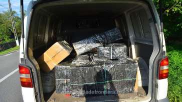  Sarasau: Doi ucraineni depistaţi cu peste 12.000 de pachete cu ţigări de contrabandă 