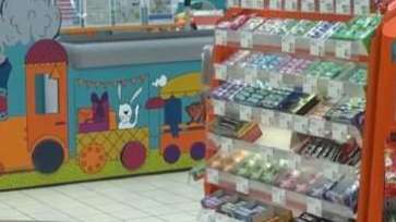 Dulciurile ar putea fi interzise în magazine, lângă casele de marcat