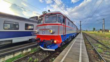 Românii, din ce în ce mai nemulţumiţi de transportul cu trenul, deși 52% spun că este cel mai ecologic mijloc de transport