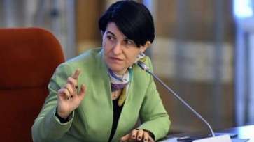 Ministrul Muncii, Violeta Alexandru, vrea interzicerea cumulului pensiei cu salariul din sistemul de stat