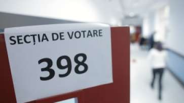 Alegătorii cu vârsta peste 65 de ani și cei cu boli cronice vor avea acces prioritar la vot: LISTA COMPLETĂ a măsurilor sanitare pentru alegeri