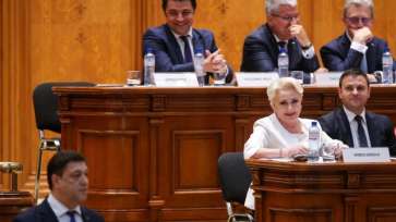 Lista starurilor politice care nu vor mai prinde un loc în Parlament: Șerban Nicolae, Mihai Goțiu, Adriana Săftoiu și Viorica Dăncilă