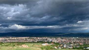 Vremea în România, 19 – 25 aprilie 2021: Vin FURTUNI și ploi. O săptămână cu multe precipitații