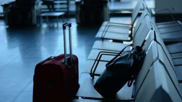 Patru persoane cu teste COVID false, depistate la îmbarcarea în avion, pe Aeroportul din Cluj-Napoca