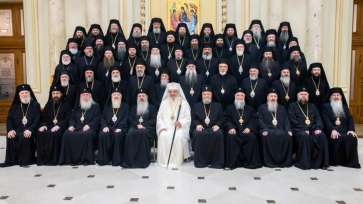 Decizie a Sinodului BOR: INTERZIS pentru preoți, diaconi și monahi să ocupe funcții de demnitar sau de înalt funcționar public
