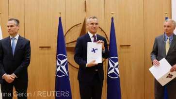 Finlanda şi Suedia şi-au depus cererile de aderare la NATO