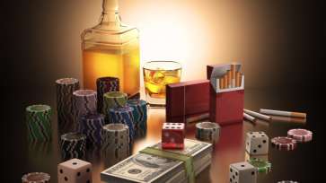 Noi reguli de la 1 august: Țigări și alcool mai scumpe, impozit majorat la jocurile de noroc, taxe mai mari pentru contracte part-time