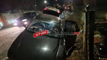 Cinci maramureșeni care mergeau la facultate s-au oprit cu mașina într-un podeț pe DN17C Dealul Ștefăniței