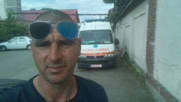 Un bărbat din Sighetu Marmaţiei a donat o ambulanţă oraşului natal, din banii munciţi în străinătate