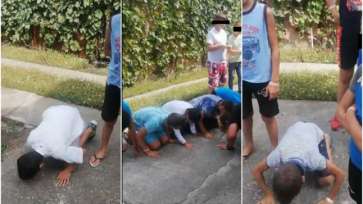 VIDEO. Copii puși de habotnici să facă mătănii pe asfalt. Copil: ”Nu mai pot!”